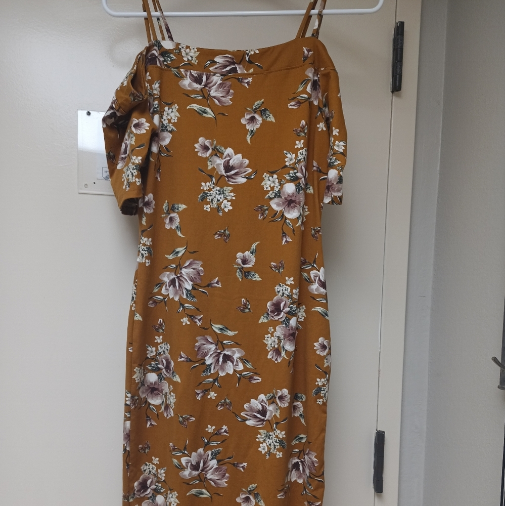 Camel color with flowers haute monde size Large cold shoulder dress